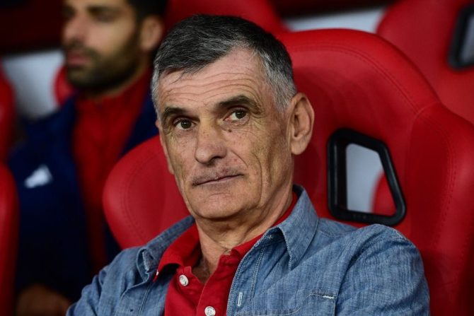 Μεντιλίμπαρ: Υποψήφιος για ομάδα της La Liga ο Βάσκος προπονητής
