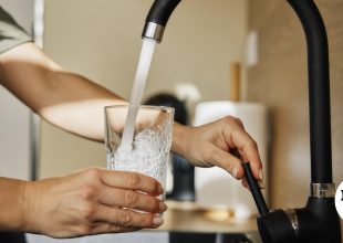 Τριφυλία: “Πλήρωνα νερό 700 ευρώ, τώρα πλήρωσα 2.900…”