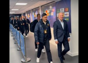 Η άφιξη της ΑΕΚ στο Έτιχαντ (VIDEO)