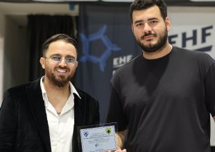 Χάντμπολ: Η Ανόρθωση παρέδωσε τιμητική πλακέτα στην ΑΕΚ (ΦΩΤΟ)