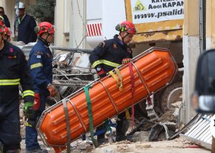 “Έχασα τη μισή μου οικογένεια” – Η συγκλονιστική μαρτυρία του αδερφού των θυμάτων της έκρηξης στην Πλάκα