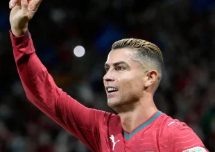 Κριστιάνο Ρονάλντο: “Είμαι ο καλύτερος ποδοσφαιριστής στην ιστορία, οι αριθμοί μιλούν από μόνοι τους”