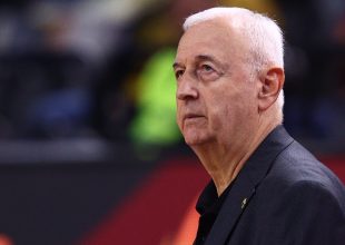 Σάκοτα: «Ντροπιαστική ήττα – Απολογούμαι στον κόσμο μας»