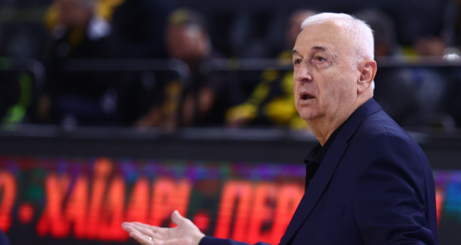 Σάκοτα: «Σημαντικό ότι κερδίσαμε, γι’ ακόμα κάποιες εβδομάδες θα έχουμε αγχωτικά ματς» Σάκοτα: «Σημαντικό ότι κερδίσαμε, γι’ ακόμα κάποιες εβδομάδες θα έχουμε αγχωτικά ματς»