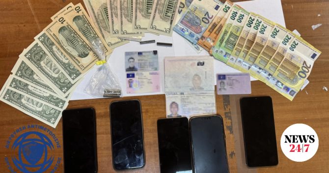 Εξαρθρώθηκε σπείρα που διέπραττε κλοπές σε οχήματα με τη μέθοδο του “σκασμένου ελαστικού”