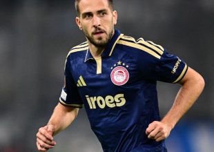Φορτούνης: “Ήταν μια τεράστια νίκη, παίξαμε και για τον κόσμο μας, που δεν μπόρεσε να βρεθεί στο γήπεδο”
