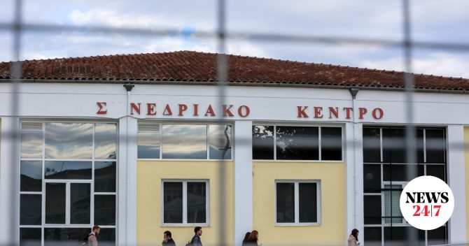 Δίκη για τα Τέμπη: Άκουσα άτομα να φωνάζουν ”βοήθεια καίγομαι” – Καταθέτουν επιζώντες του βαγονιού Β2