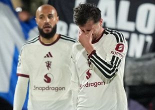 Ο Φέρντιναντ δίκασε την Μάντσεστερ Γιουνάιτεντ: “Η Κόμο μάς έκανε να φαινόμαστε ομάδα που κληρώθηκε να παίξει στο Champions League”